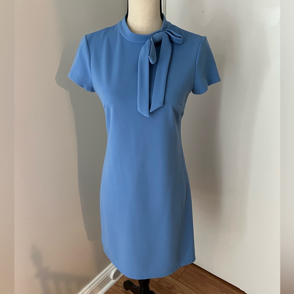 Vince Camuto blue shift dress